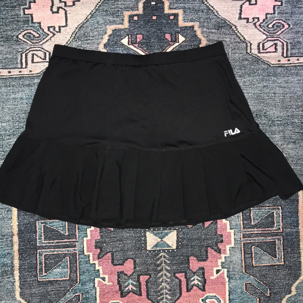 🦓black fila tennis skirt🦓